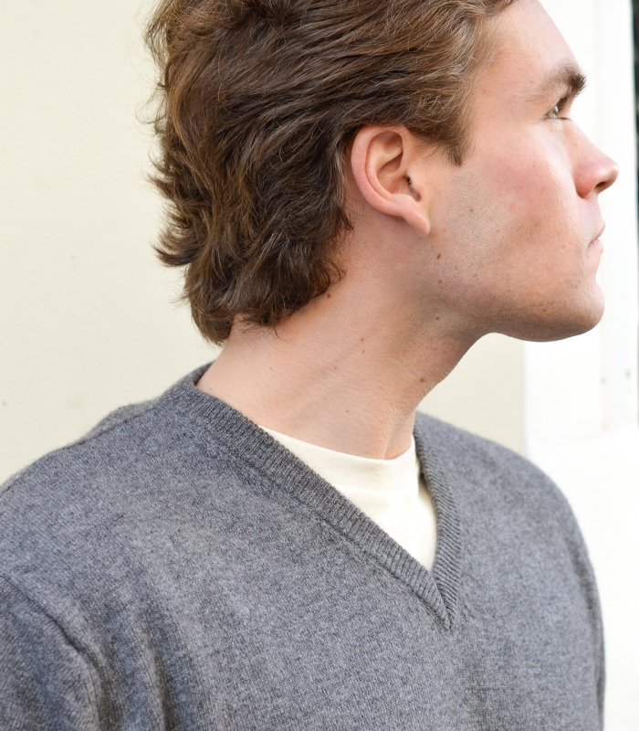 Jersey Cuello Pico 100% Lana Gris