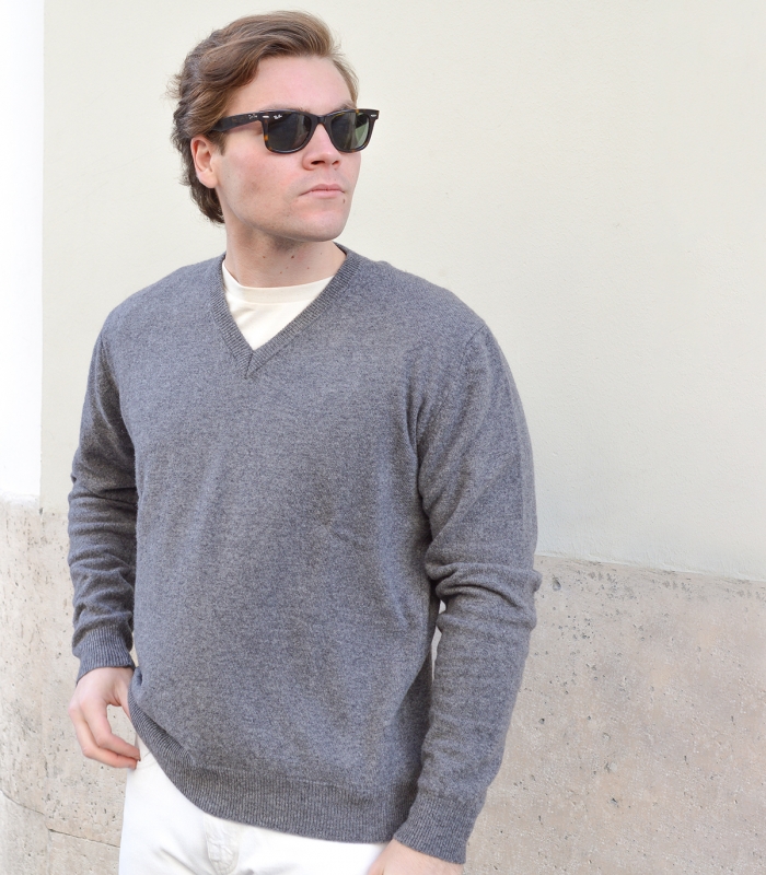 Jersey Cuello Pico 100% Lana Gris