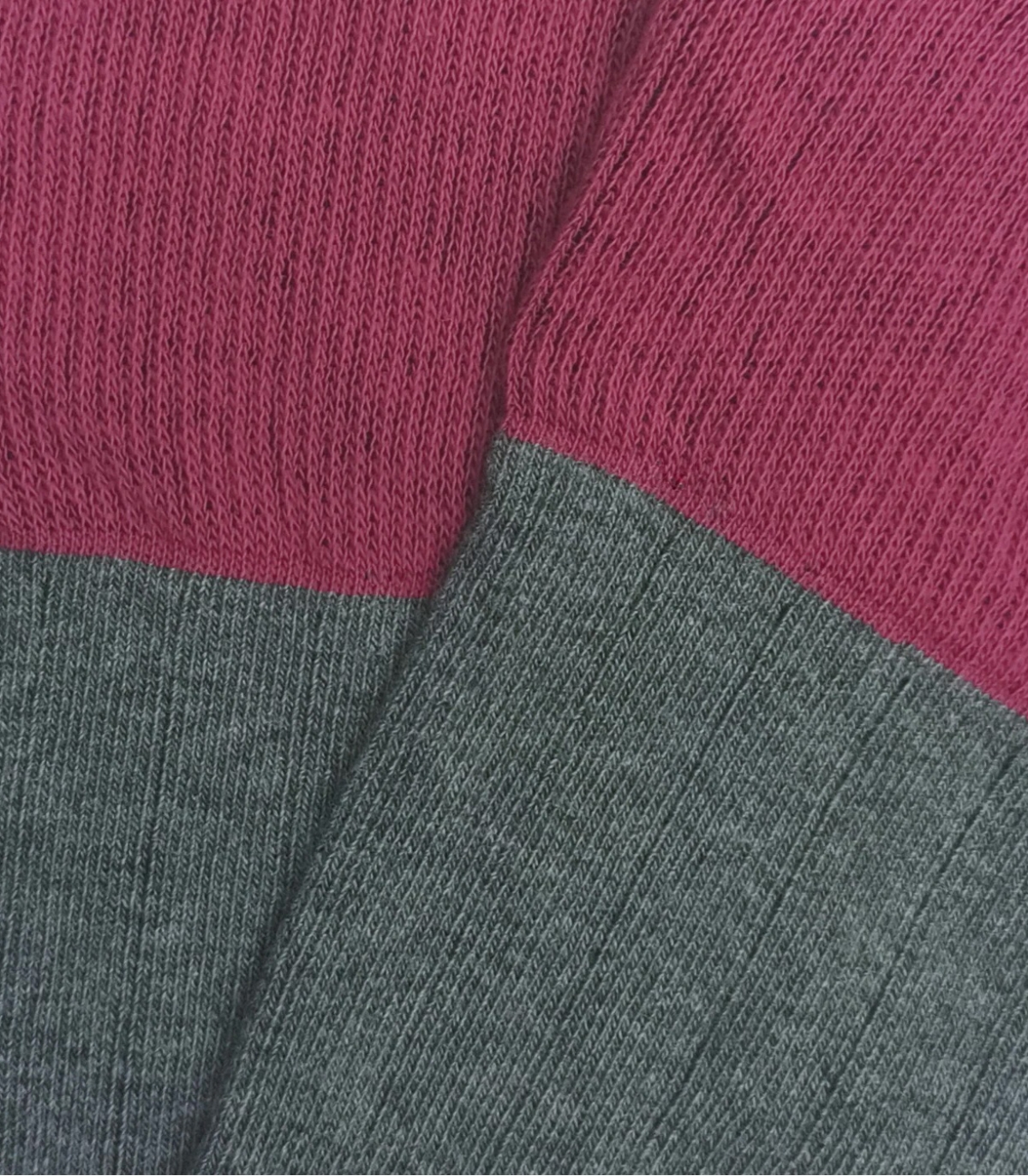 Calcetines Altos Canalé Gris Y Rosa