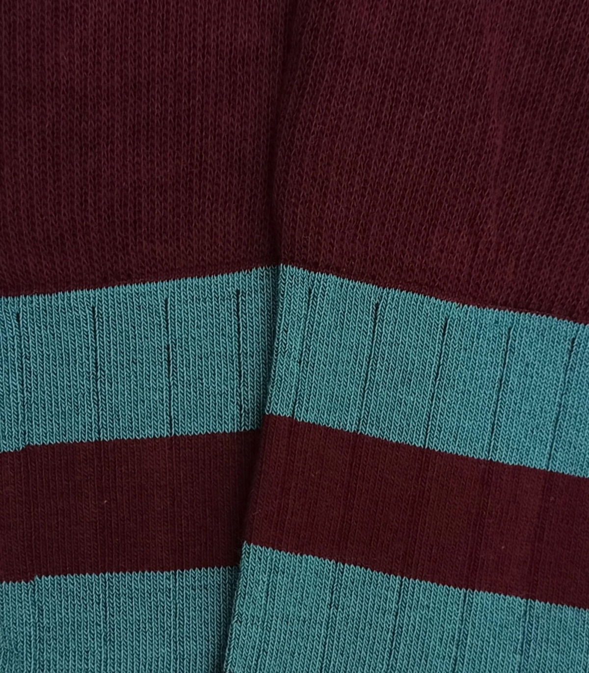 Calcetines Altos Canalé Rayas Burdeos Y Azul Claro